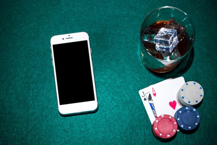 Antarmuka keong togel di browser iOS dengan permainan Jewels of Prosperity